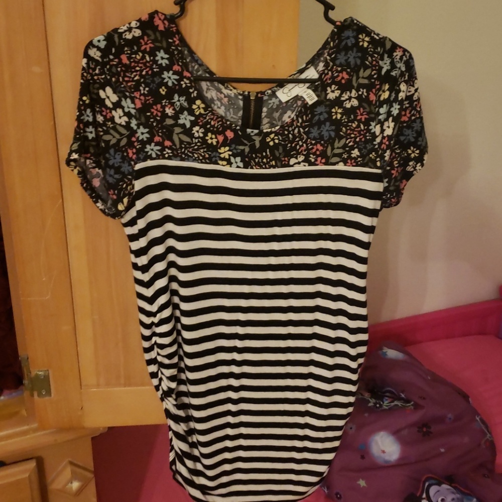 Maternity top